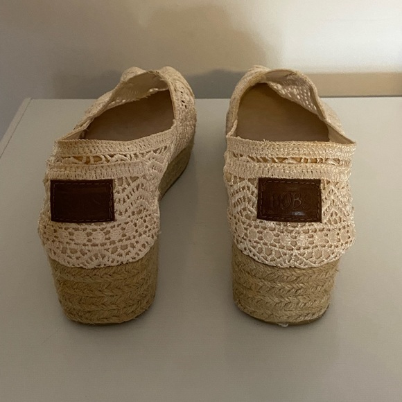 BOBS by Skechers - Picture 3 of 7